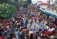 Tradicional ‘Cordão da Valu’ arrasta mais de 25 mil pessoas no carnaval de rua de Campo Grande