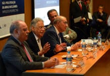 Etchegoyen critica tratado global contra arma nuclear