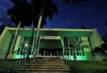 Prefeitura ilumina teatro do Paço e Obelisco em alusão a Campanha “Abril Verde”