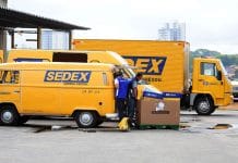 Greve dos caminhoneiros faz Correios suspenderem envio de Sedex