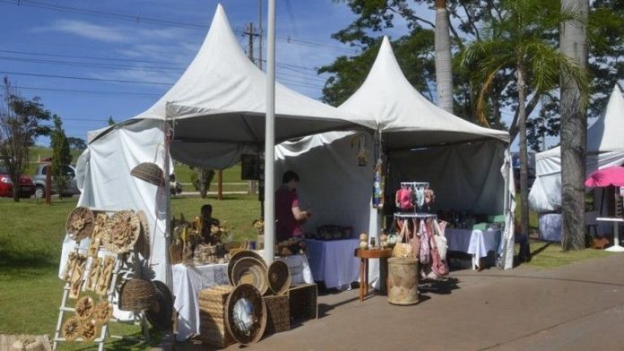feira-de-artesanato-mães