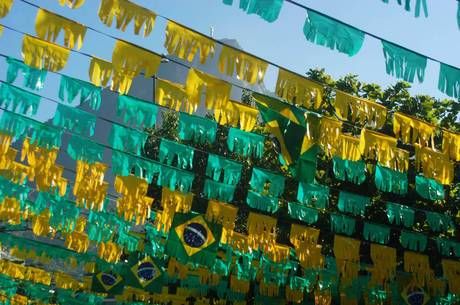 copa-do-mundo-bandeirinhas