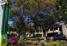 Disputa entre empresas atrasa compra de kit escolar