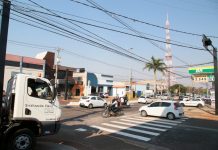 Agetran inicia instalação de semáforos que facilitarão a travessia na Avenida Zahran