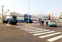 Enfermeira grávida fica ferida em acidente quando ia trabalhar em MS; motorista do outro carro fugiu