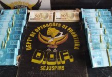 Passageira de ônibus é presa com R$ 160 mil em notas falsas em MS