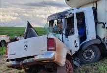 Acidente entre caminhonete e dois caminhões mata motorista e deixa um ferido em rodovia de MS