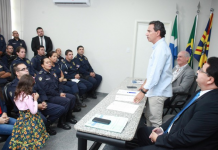 Prefeito assina decretos que regulamentam atividades e melhora salário da Guarda Civil Metropolitana