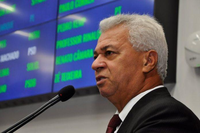 Falta de vagas em Ceinfs preocupa deputado Cabo Almi
