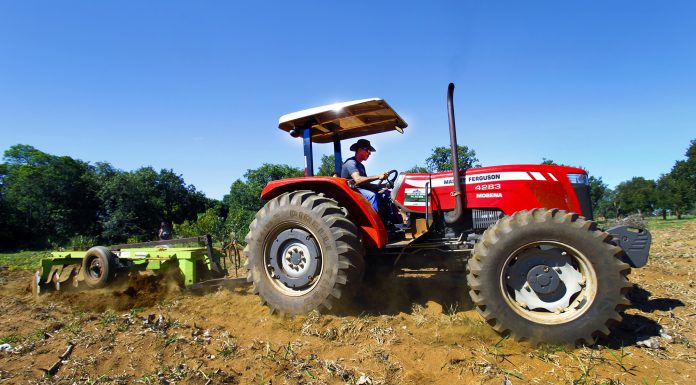trator agricultura familiar