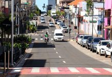 Movimentação de sábado se compara a segunda-feira e isolamento continua abaixo do ideal