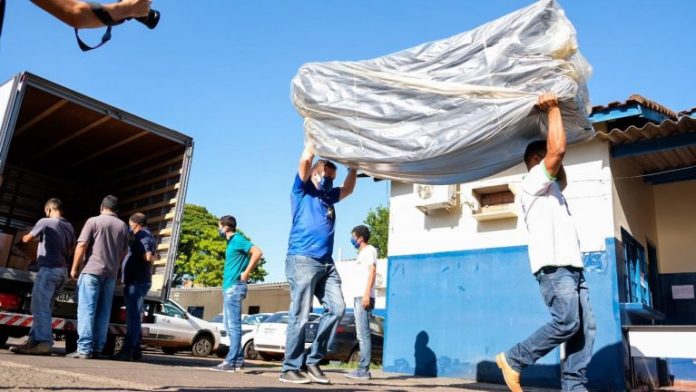 PREFEITURA RECEBE DOAÇÃO DE COLCHÕES PARA ATENDER POPULAÇÃO CARENTE