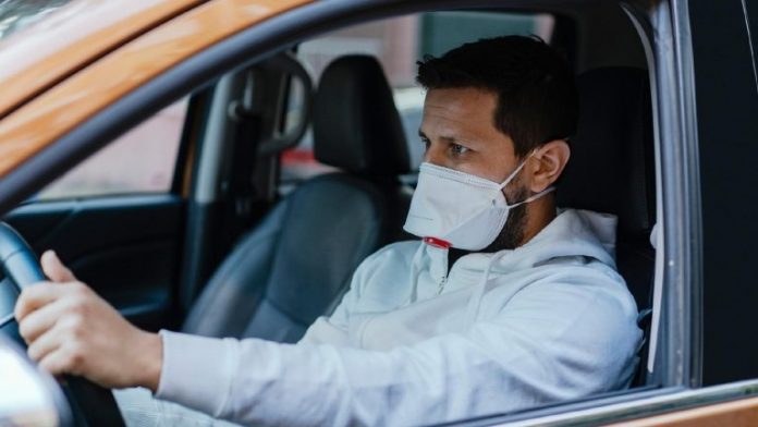 motoristas-e-passageiros-serao-obrigados-a-usar-mascaras-em-corridas-de-apps-1588281605398_v2_1920x1284-768x432