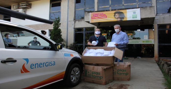 Secretário de Saúde entrega EPI’s, cartilhas e equipamentos hospitalares para Dourados