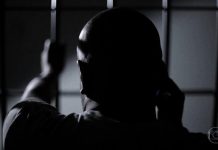 Da cadeia, golpistas ligavam para parentes de vítimas infectadas por Covid-19 e solicitavam depósitos