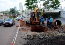 Prefeitura começa reparos em crateras que se formaram por conta da chuva