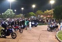 Noite sem toque de recolher tem “Radadadan” e aglomeração na Afonso Pena