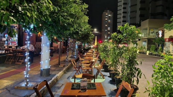 FINALIZAÇÃO DO URBANISMO TÁTICO DA RUA JOSÉ ANTÔNIO CONTA COM COLABORAÇÃO DE ARTISTA PLÁSTICO