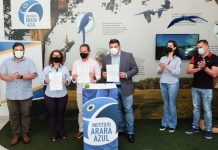 PREFEITO ASSINA LEI QUE RECONHECE CAMPO GRANDE COMO A CAPITAL DAS ARARAS