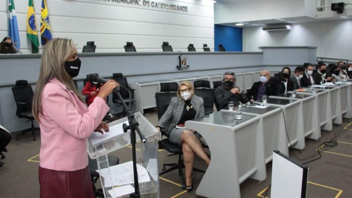 sec-elza-02-izaias-medeiros-1621881038-768x432 (1)