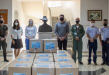 SAS RECEBE DOAÇÃO DE MAIS DE MIL PEÇAS DE ROUPAS DE CAMPANHA DA BASE AÉREA