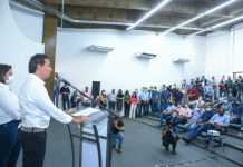 PREFEITO REÚNE CLASSE EMPRESARIAL EM AÇÃO PARA ATENDER FAMÍLIAS ATINGIDAS POR TEMPESTADE