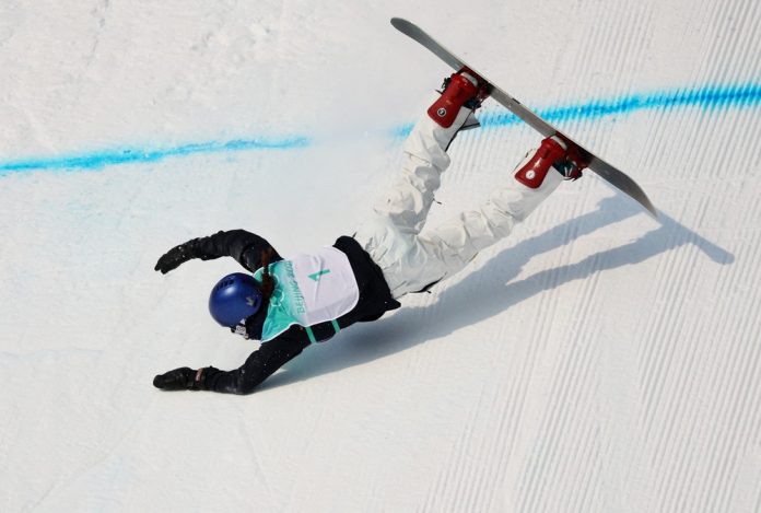 2022-02-15t014623z-1664114569-sp1ei2f04x61a-rtrmadp-3-olympics-2022-snowboard