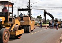 TRECHO DA AVENIDA TRÊS BARRAS É INTERDITADO PARA ABERTURA DE NOVO ACESSO AO TIRADENTES