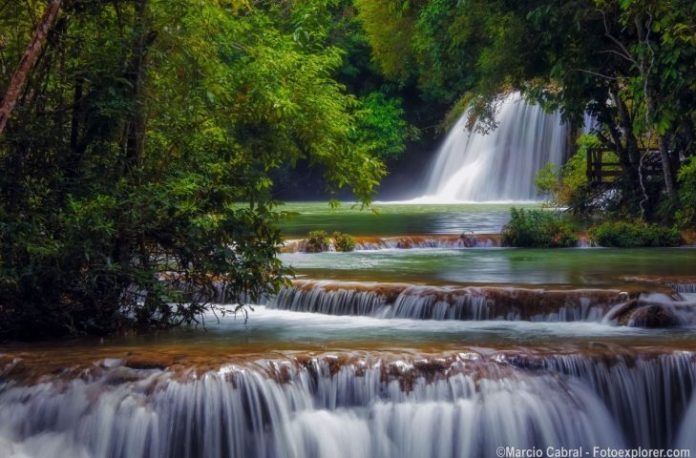 Cachoeiras-da-Estancia-Mimosa-em-Bonito-MS_Foto-Marcio-Cabral-730x480