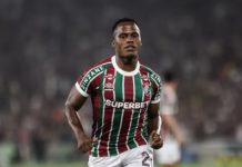 Ídolo do Fluminense, Jhon Arias sofre com adaptação à Premier League; entenda cenário de possível retorno ao Brasil