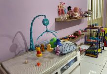 Acolhimento que fica: crianças recebem brinquedos após atendimento na Sala Lilás, em Amambai
