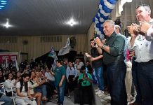 Reinaldo e Riedel fazem campanha em Dourados