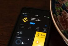 Binance, maior corretora de criptomoedas do mundo, suspende saques após ataque hacker de US$ 6,3 bi
